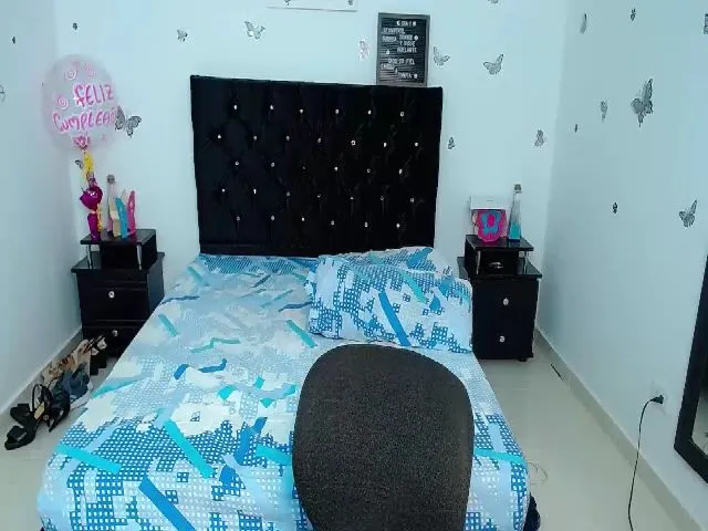 Live sex webcam photo for AmaraSexx #255889229