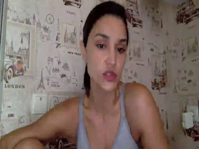 Live sex webcam photo for JolyBoss #262719839