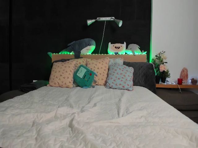 Live sex webcam photo for CobraSweet #258269635