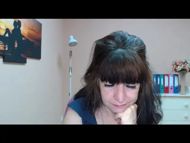 Live sex webcam photo for Nina_Chat_ #255607599