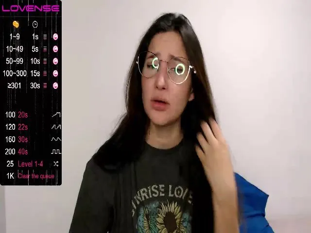 Live sex webcam photo for K_A_T #256148260