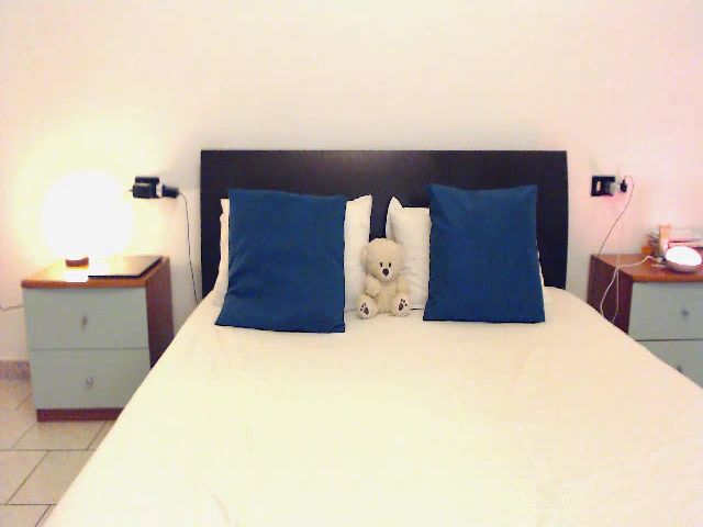 Live sex webcam photo for Aichax #254549144