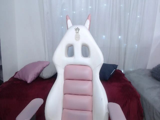 Live sex webcam photo for Pia_Smith_ #264952245