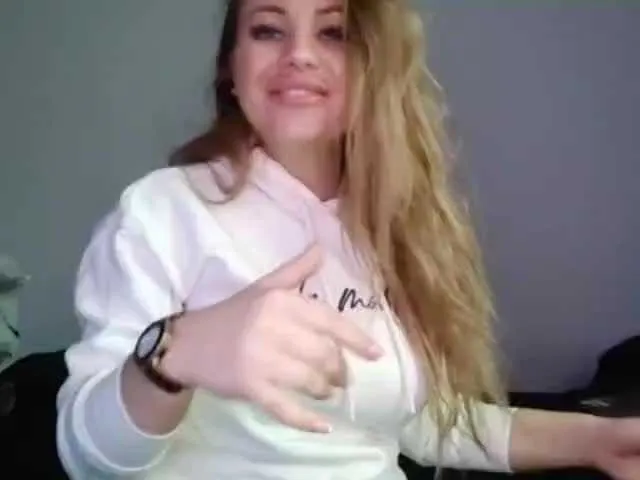 Live sex webcam photo for pink0811 #240897401
