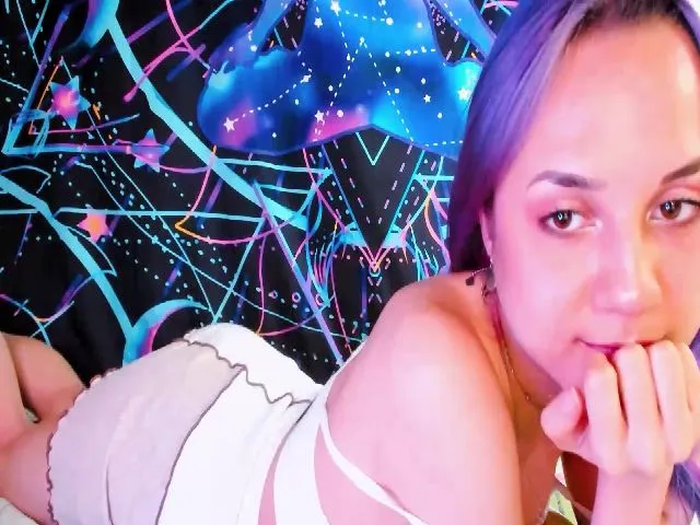 Live sex webcam photo for PurpleJuno #260235080