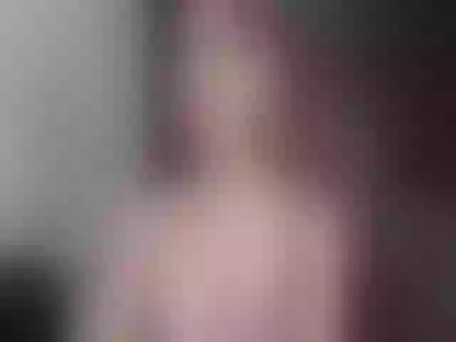 Live sex webcam photo for April_dew #254500386