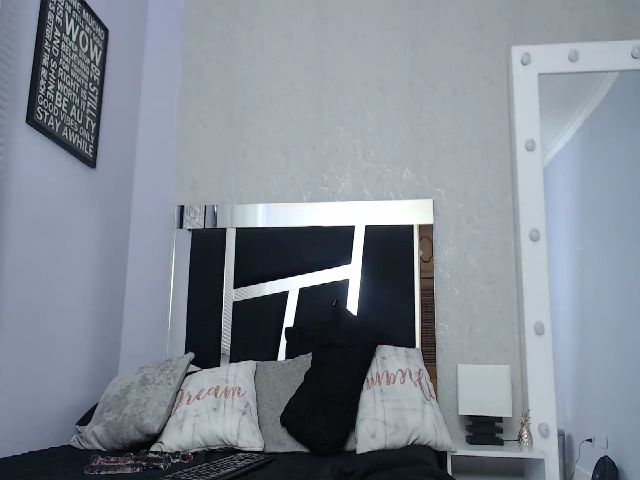 Live sex webcam photo for Pythonissa97 #261557030