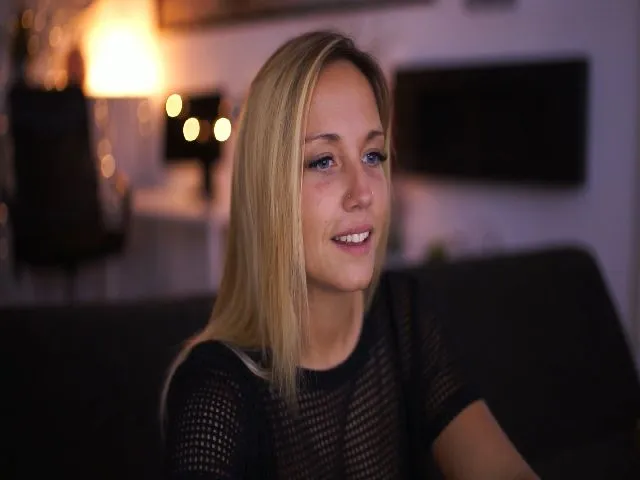 Live sex webcam photo for Hotangelalli #260858828