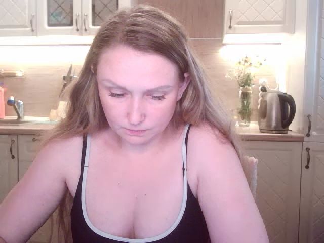 Live sex webcam photo for JaneGrey111 #254235457