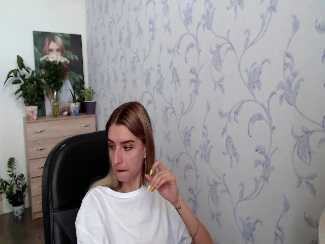 Live sex webcam photo for Springibabby #253303112