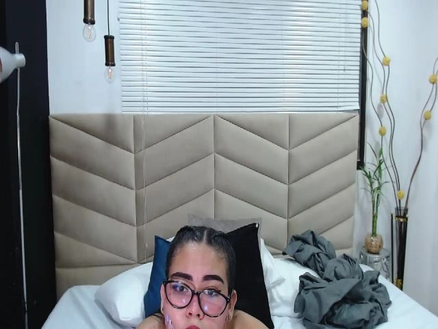 Live sex webcam photo for ShenLong3 #254924181