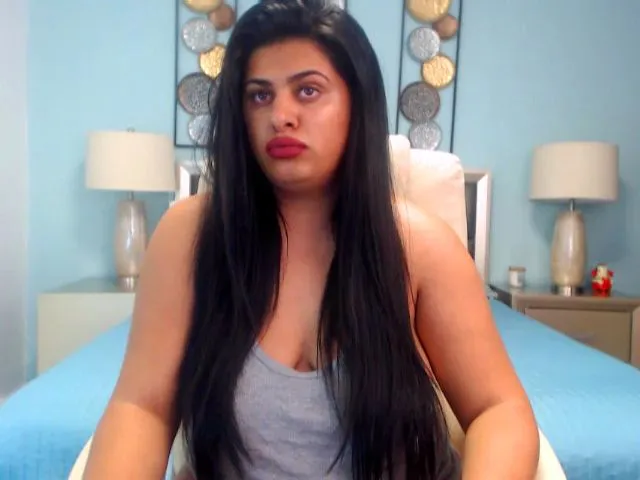 Live sex webcam photo for HeidiCutie #259192979