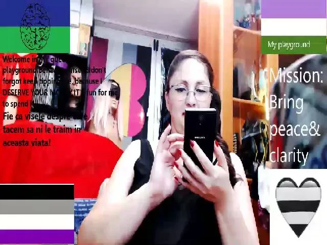 Live sex webcam photo for ImperatrizaS #263441943