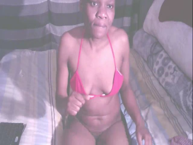 Live sex webcam photo for Sexybooty85 #258204413