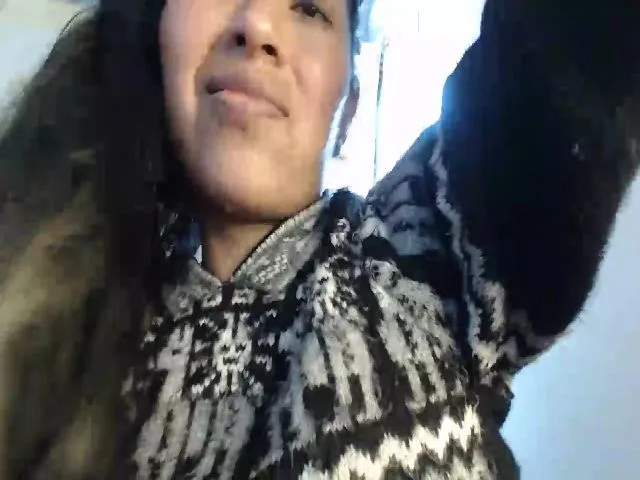 Live sex webcam photo for CHILENITAHOT #255743581