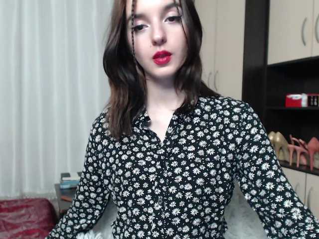 Live sex webcam photo for -LadyLUCK- #241286068