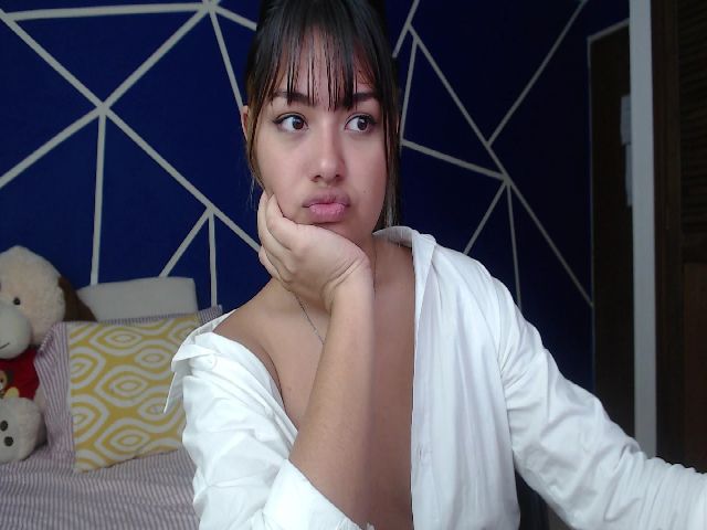 Live sex webcam photo for Angelin_cute #257540993