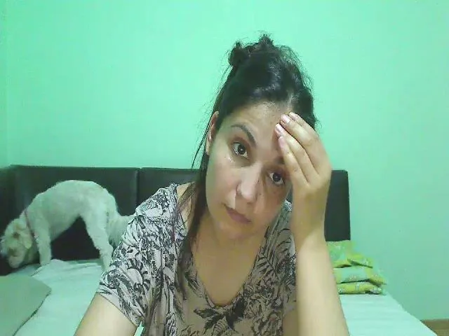 Live sex webcam photo for OneHotty #264611727