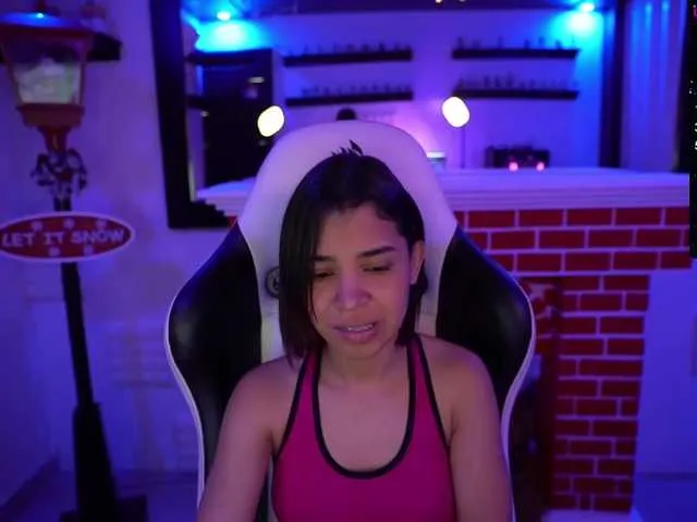 Live sex webcam photo for lolasexxx #240973517