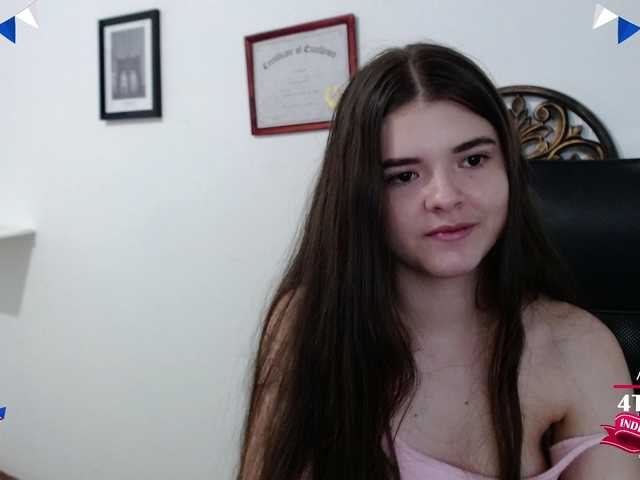 Live sex webcam photo for dhara-taylor #250855336