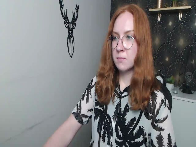 Live sex webcam photo for KISSxGABBY #254522827