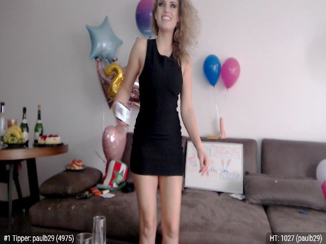Live sex webcam photo for HollyMfc #265214184