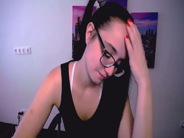 Live sex webcam photo for RebekaJo #263603327