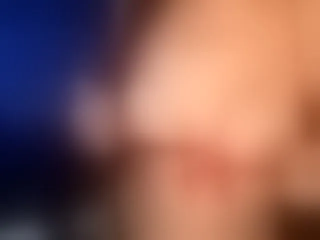 Live sex webcam photo for CarlyWild #241115336