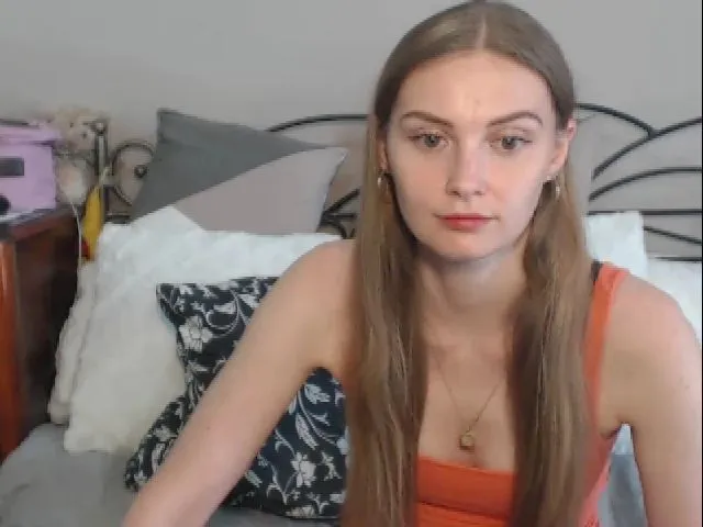 Live sex webcam photo for LarissaSexy25 #255642578