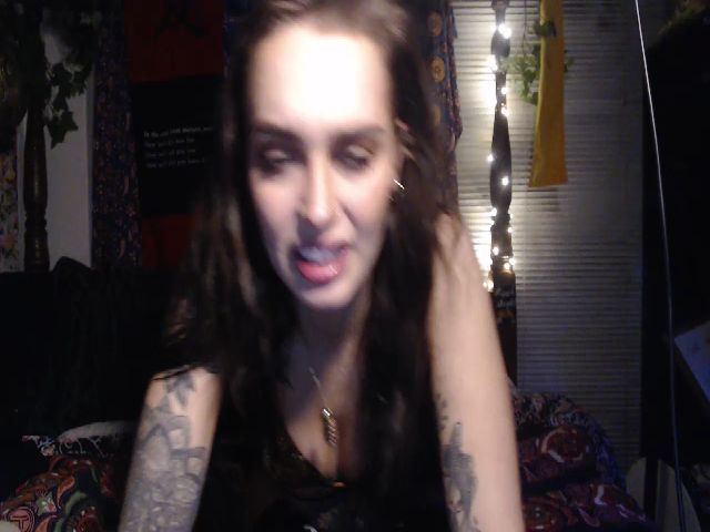 Live sex webcam photo for LlittleLlama #259870533