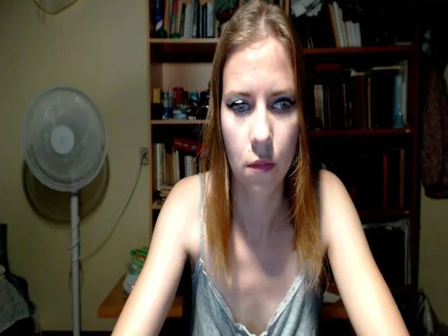 Live sex webcam photo for WinterGoddess #255469012