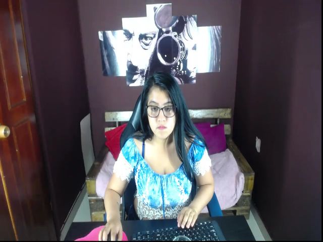 Live sex webcam photo for Hana_cute #259622154