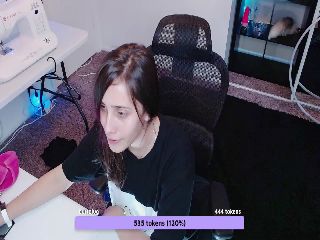 Live sex webcam photo for moonlitfox #252238238