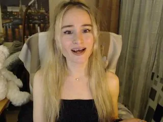 Live sex webcam photo for xyliganka777 #240697289