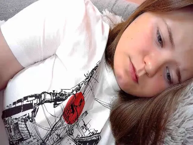 Live sex webcam photo for LindaThompson #264205230