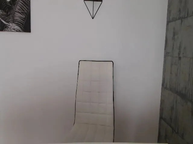 Live sex webcam photo for Rose4Lucy #256778877