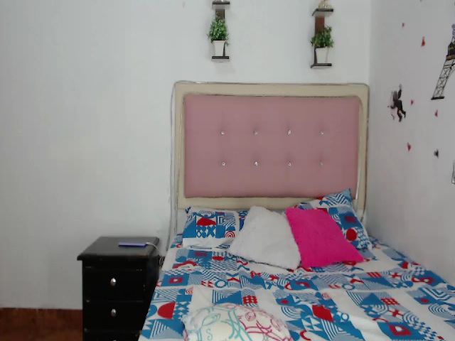 Live sex webcam photo for Maryalelove #253446627