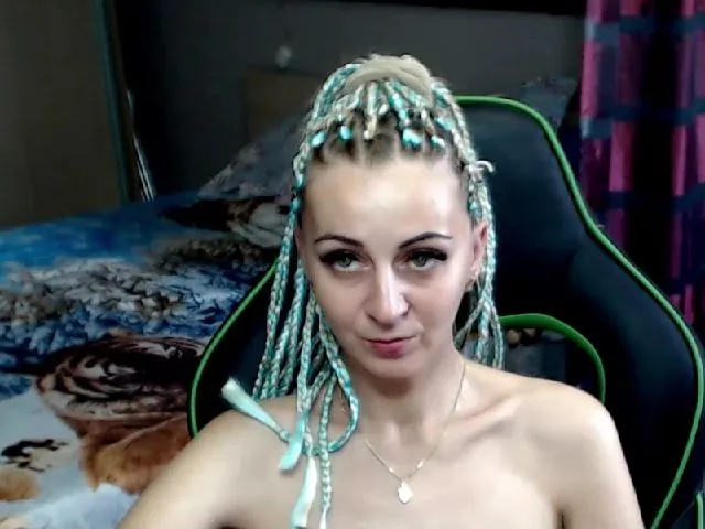 Live sex webcam photo for MirabelaSweet #265489801