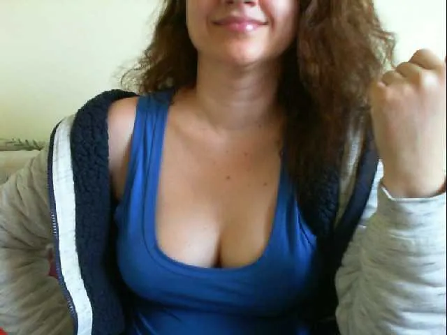 Live sex webcam photo for Colina25 #241214968