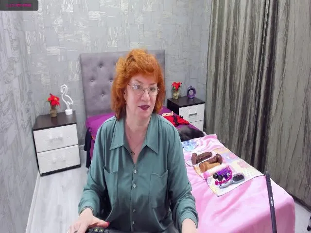 Live sex webcam photo for HarperGlow #256220059