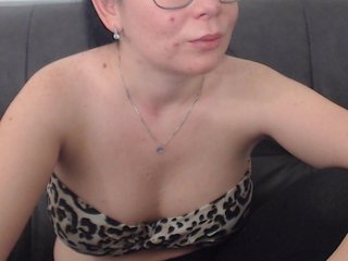 Live sex webcam photo for goddess-kenya #240716555