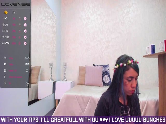 Live sex webcam photo for VioletaRoux #254755880