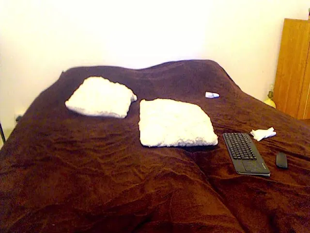 Live sex webcam photo for AliceBiggAss #256214146