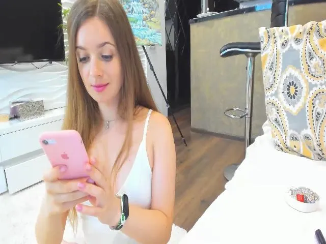 Live sex webcam photo for Carrolyna #255375409