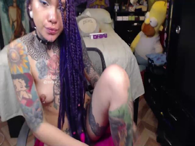 Live sex webcam photo for Mariejaane #254329693