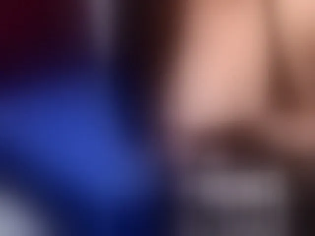 Live sex webcam photo for CarlyWild #241109870