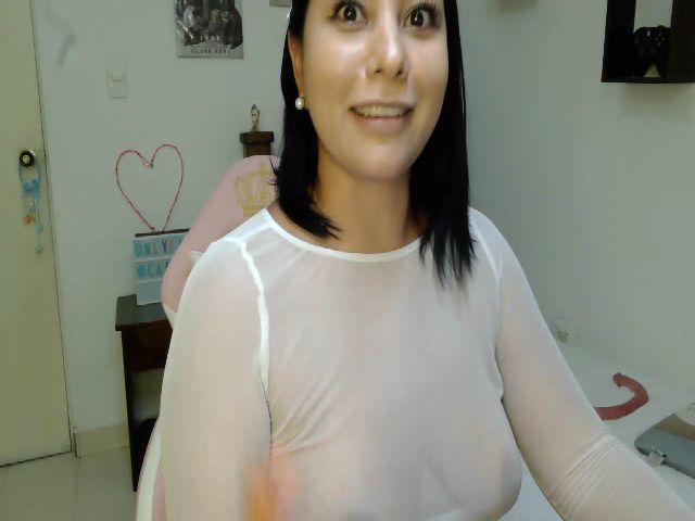 Live sex webcam photo for Cailyn_Hot1 #255979012