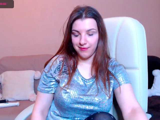 Live sex webcam photo for RennaHart #241300942