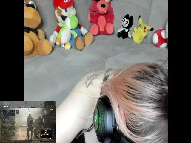 Live sex webcam photo for PrincessBluu #257234416