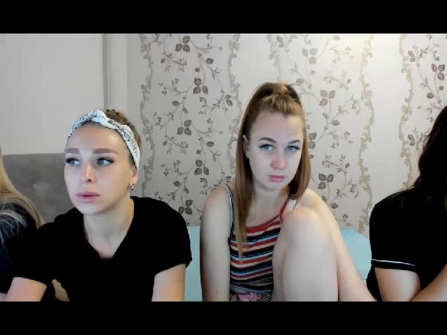 Live sex webcam photo for SweeetBerrry #253703065